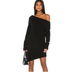 GRLFRND DARLENE SWEATER ASYMMETRICAL BLACK SIZE SMALL EUC